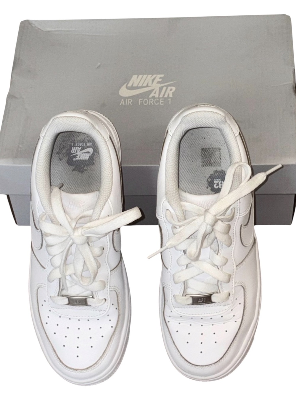 Nike White Air Force 1 Low Top Sneakers